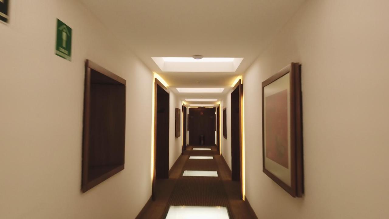 Hotel Patriotismo Mexico City Exterior photo